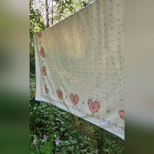 Vintage Cottage Country Floral Heart Patterned Cream Linen Tablecloth